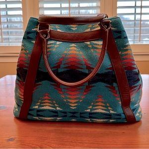 Gorgeous Pendleton handbag